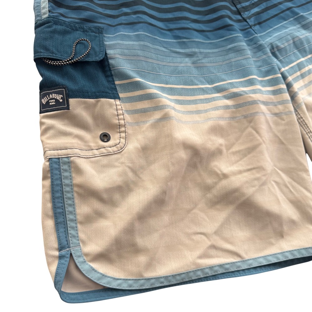 Billabong Mens Board Shorts 36 Blue Gradient Striped 10 in inseam Unlined - Picture 4 of 6